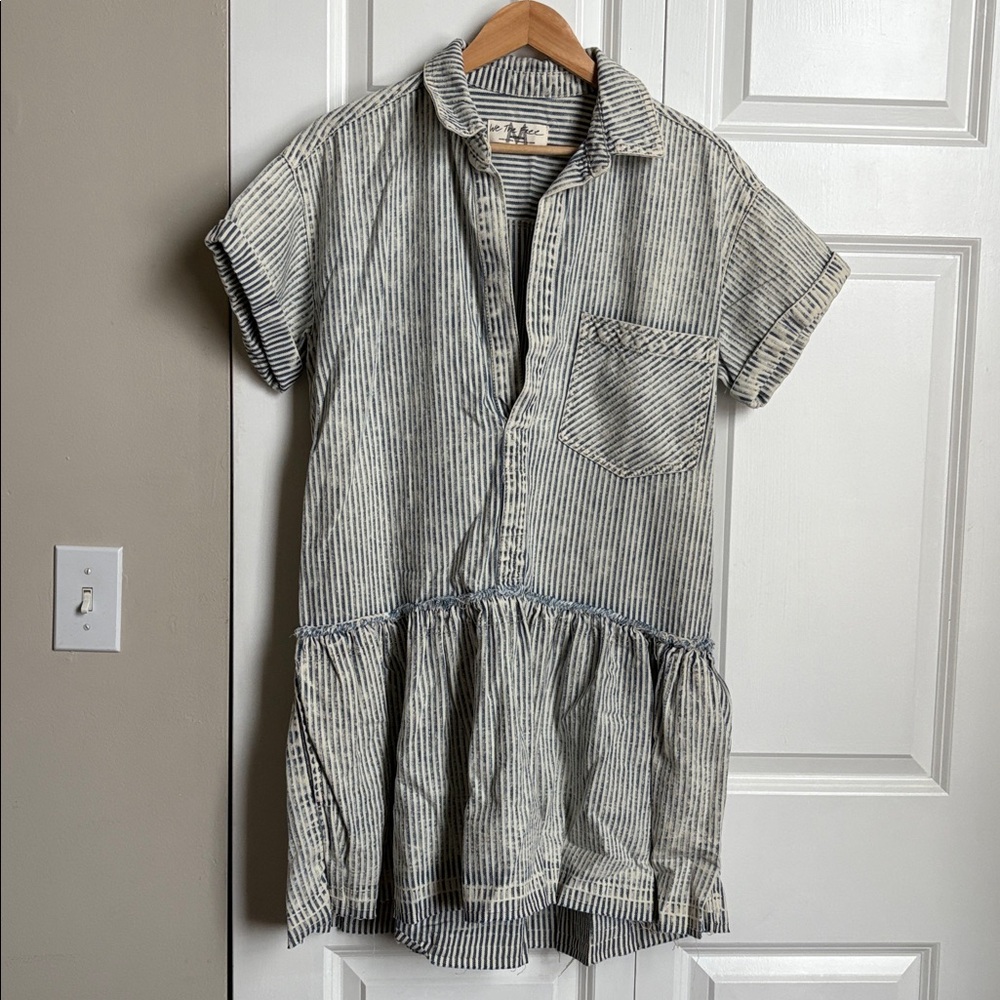 We The Free / Blue and White Buttoned Front Mini Dress / M